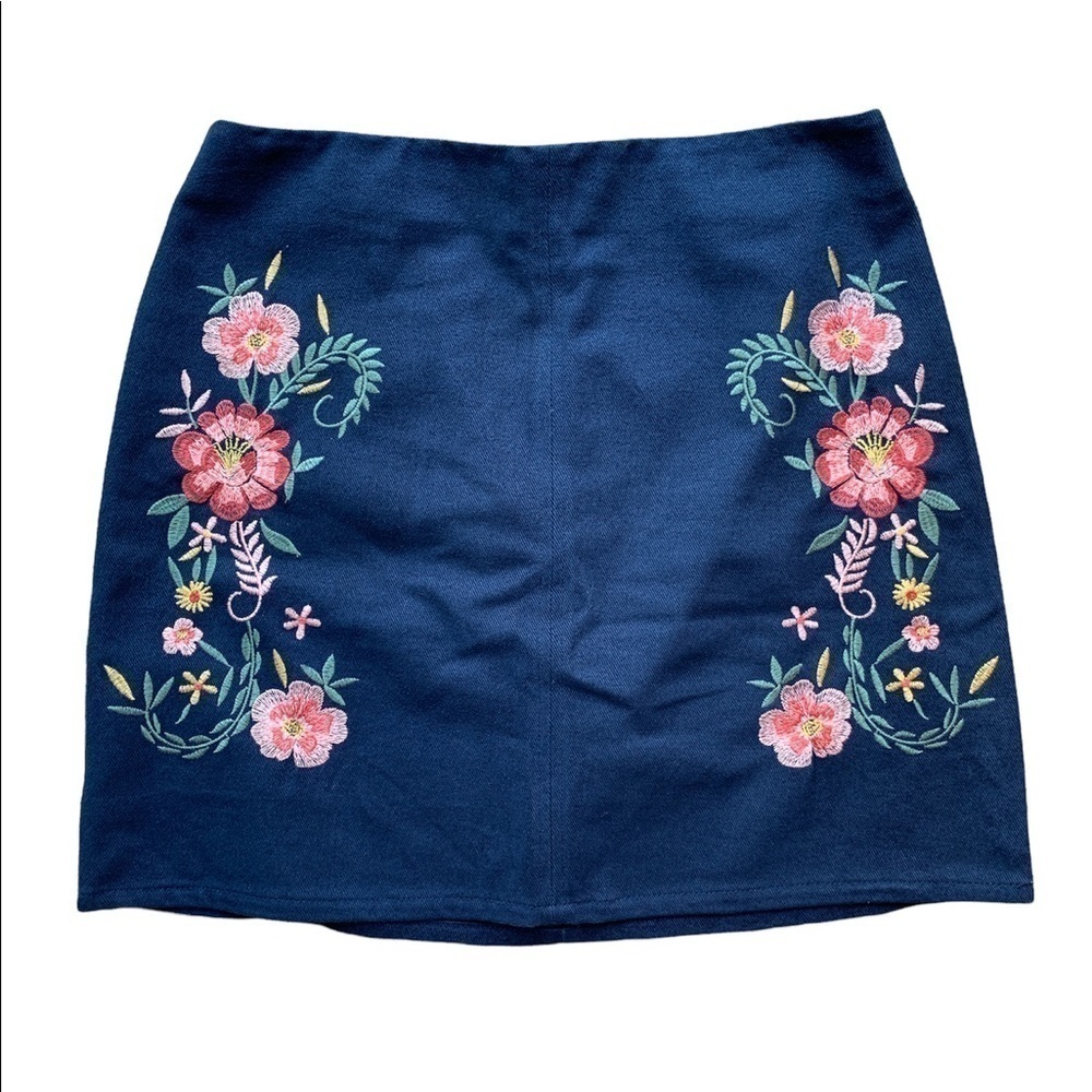 Miami | Miami embroidered skirt